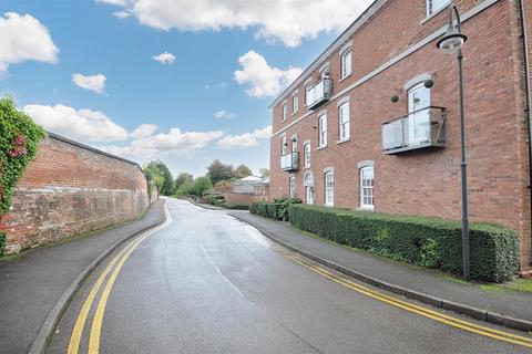 2 bedroom apartment for sale, Trent Court, Stafford Road, Stone