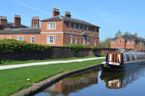 2 bedroom apartment for sale, Trent Court, Stafford Road, Stone