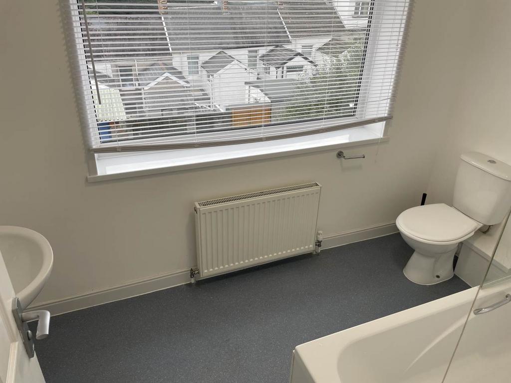Bathroom 1, 2