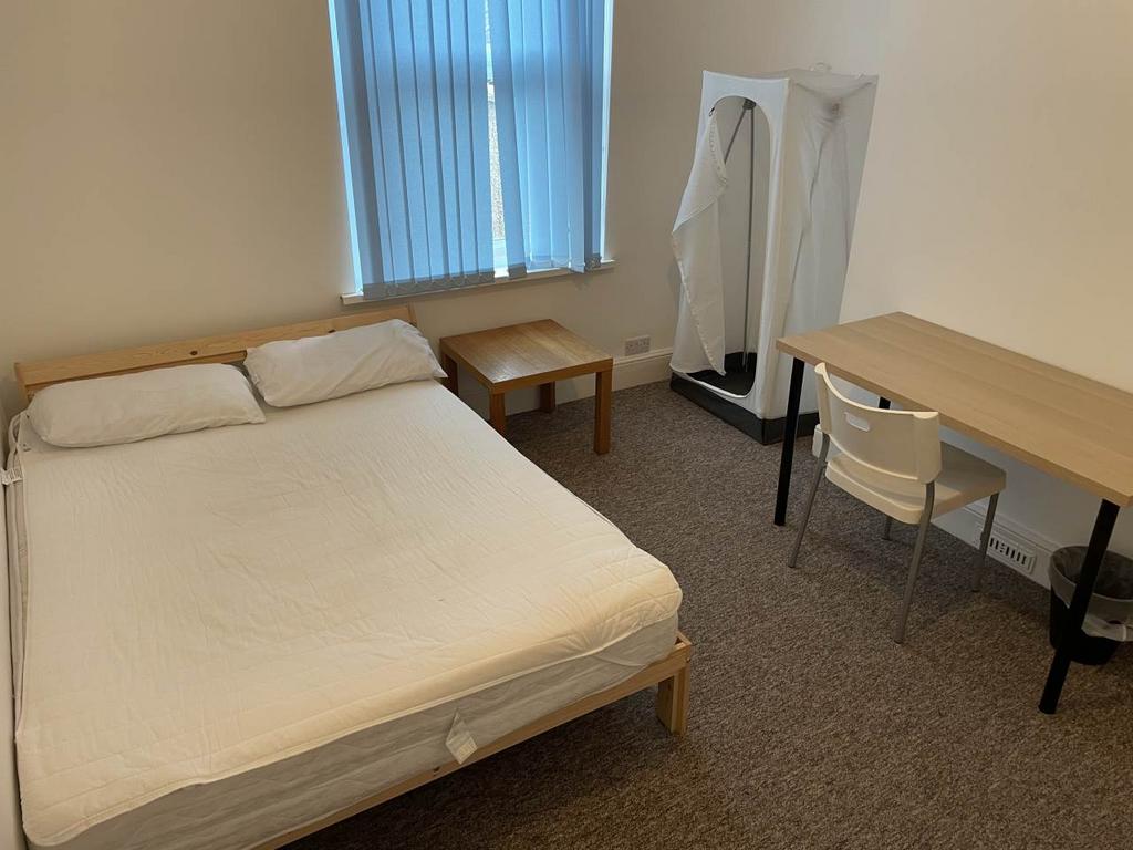 Bedroom 3, 1