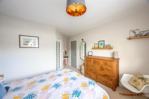 25 Brinkburn Drive, Sheffield, S17 3LU