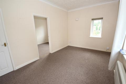 1 bedroom apartment for sale, Cardiff Road, Taffs Well, Cardiff