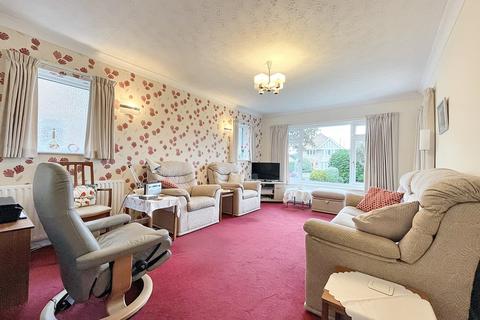 2 bedroom flat for sale, Southbourne