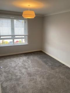 3 bedroom flat to rent, Colinslie Road, Pollok, Glasgow, G53