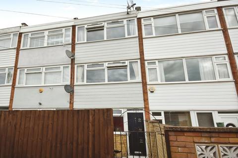 3 bedroom townhouse for sale, Darrell Close, Chelmsford CM1