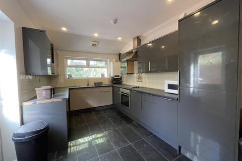 7 bedroom terraced house to rent, Colum Road, Cardiff