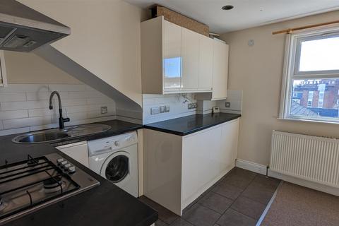 2 bedroom flat to rent, Clarendon Road, Southsea