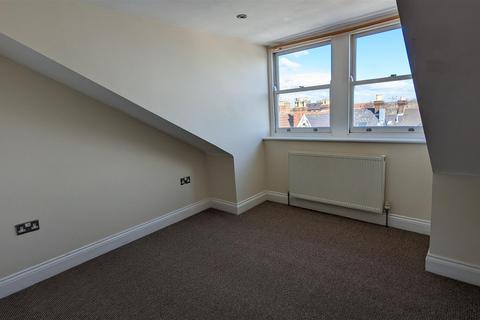 2 bedroom flat to rent, Clarendon Road, Southsea