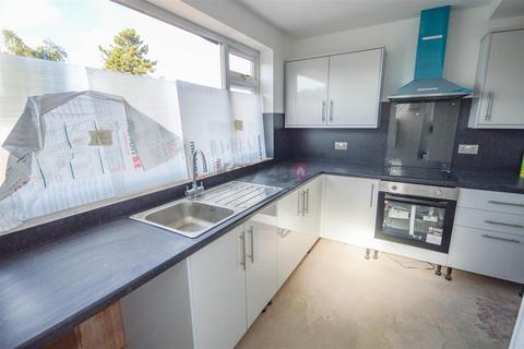 2 bedroom end of terrace house for sale, High Street, Killamarsh, Sheffield, S21