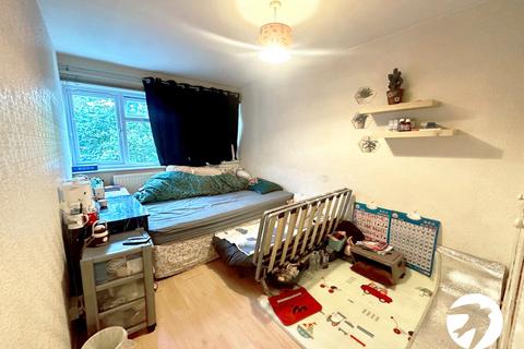 3 bedroom flat for sale, Lewisham Road, London, SE13