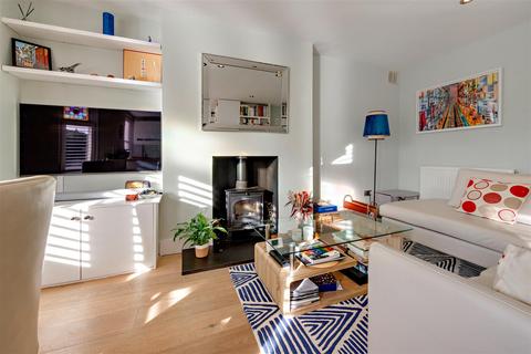 10c Savernake Road, London, NW3 2JP