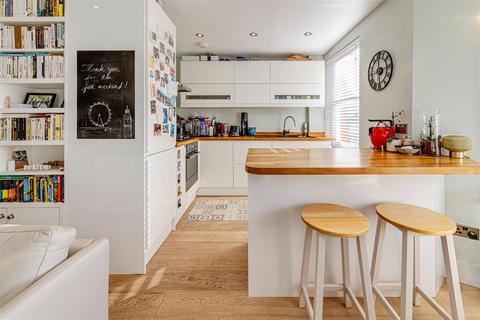 10c Savernake Road, London, NW3 2JP