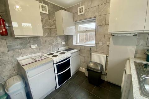 4 bedroom house to rent, Argyle Street, Sandfields, City Centre, , Swansea