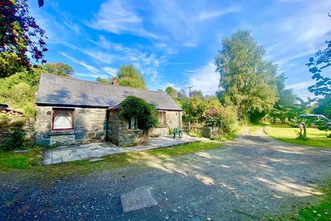 undefined, Llanrhychwyn, Trefriw