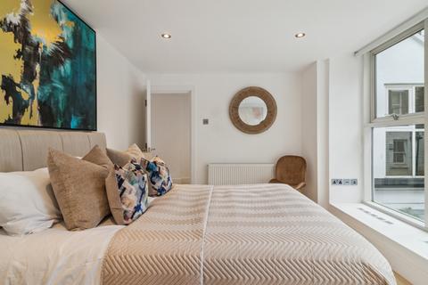 undefined, Berkeley Mews, London, W1H