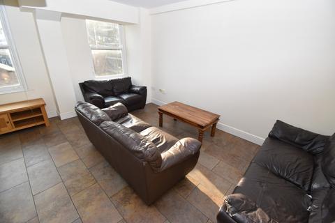 7 bedroom flat to rent, Clarendon House, 1-2 Clarendon Square, Leamington Spa, Warwickshire, CV32