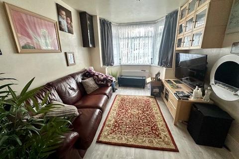 3 bedroom semi-detached house for sale, Fairholme Road, West Midlands B36