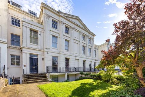 2 bedroom flat for sale, Montpelier Crescent, Brighton, East Sussex, BN1