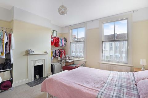 2 bedroom terraced house for sale, West Grove, Woodford Green IG8