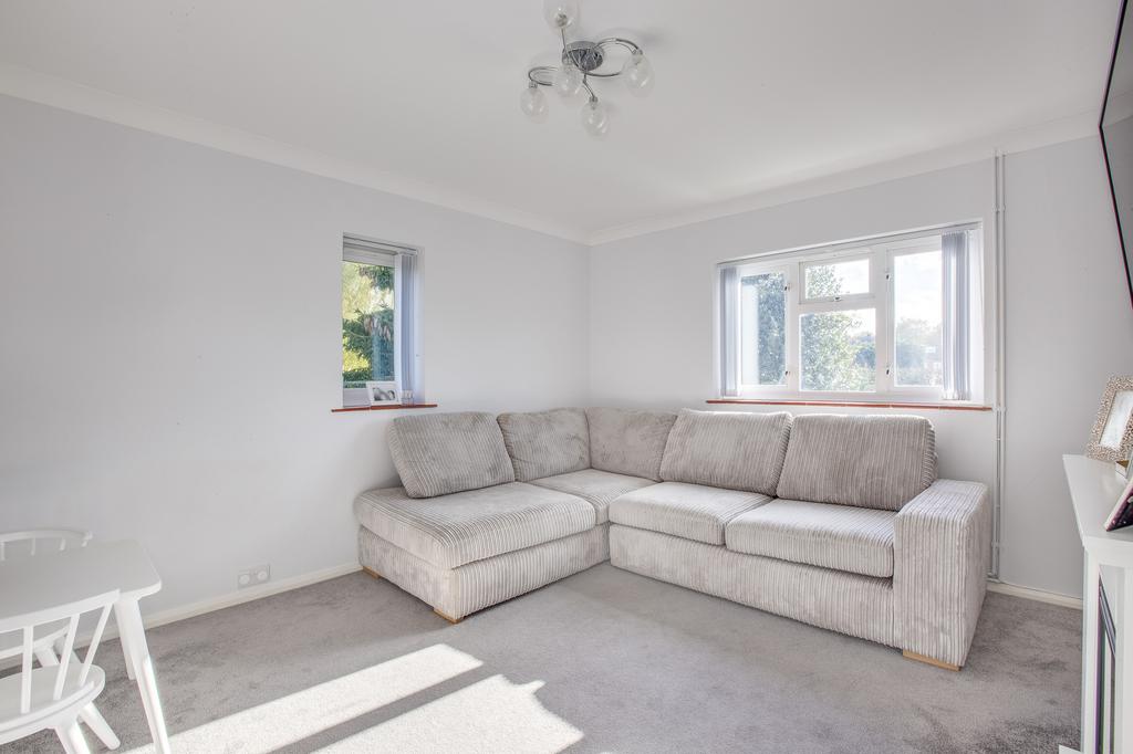 18 Pondwicks, Amersham Old Town, HP7 0 EP-1