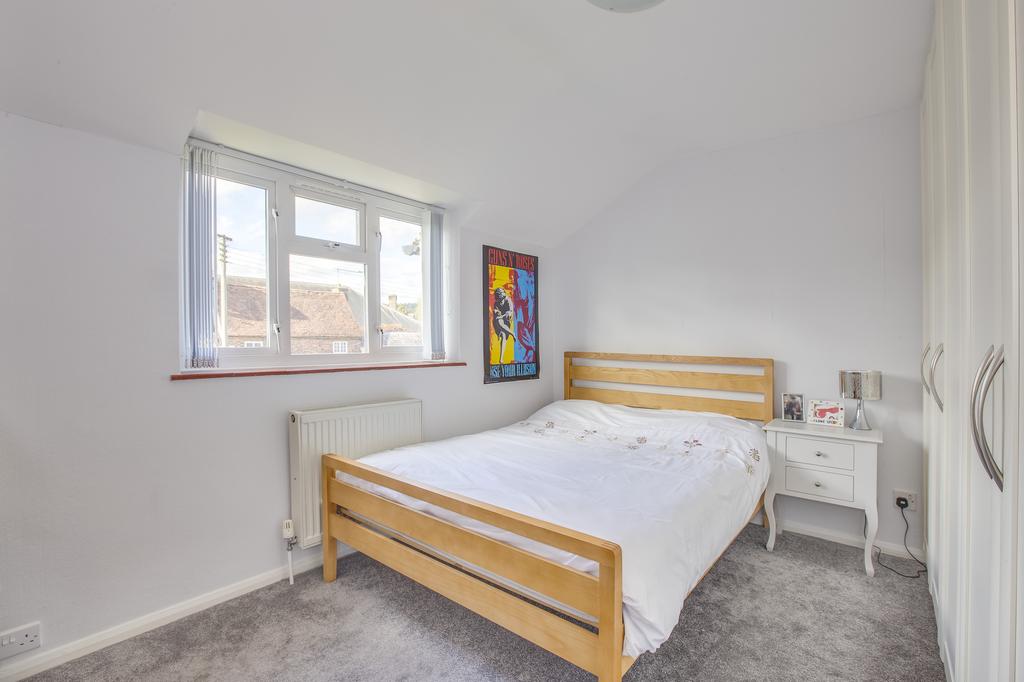 18 Pondwicks, Amersham Old Town, HP7 0 EP-8