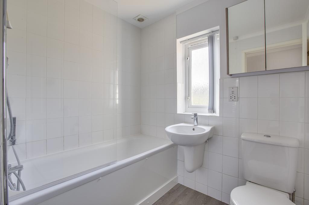 18 Pondwicks, Amersham Old Town, HP7 0 EP-7