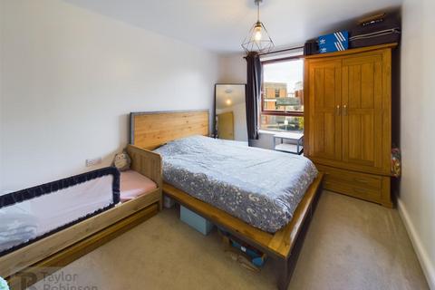 2 bedroom apartment for sale, Three Bridges, Crawley