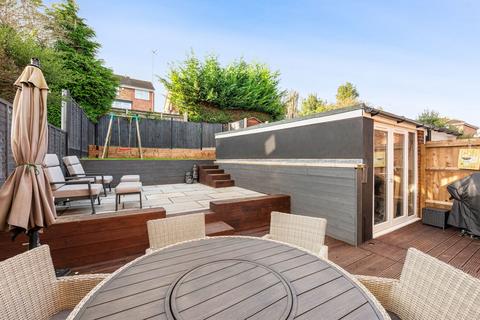 6 Albatross Gardens, South Croydon, CR2 8QX