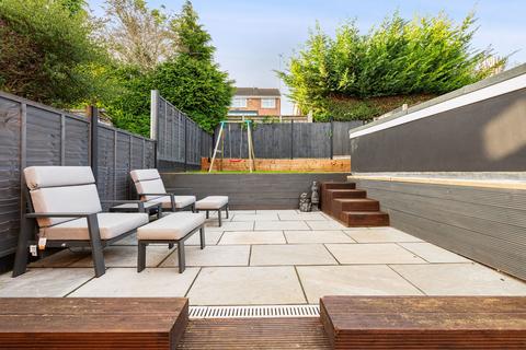 6 Albatross Gardens, South Croydon, CR2 8QX