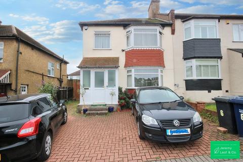 3 bedroom house for sale, Denham Road, London, N20