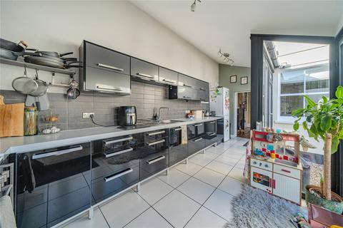 36 Albert Place, Cheltenham, GL52 2JX