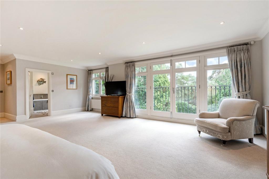 Main Bedroom