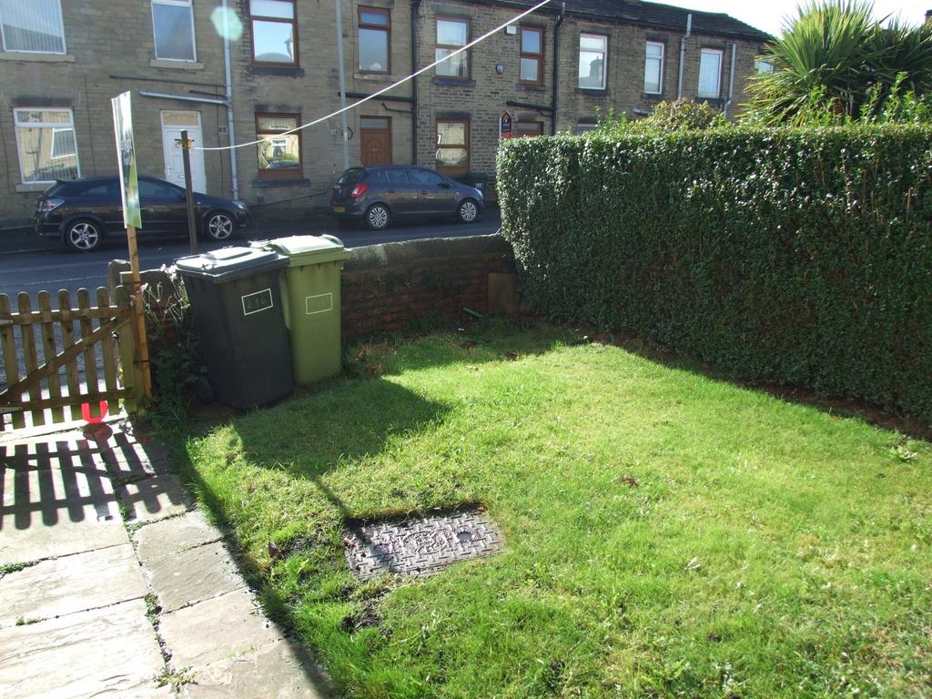 216 Halifax Road Front Garden