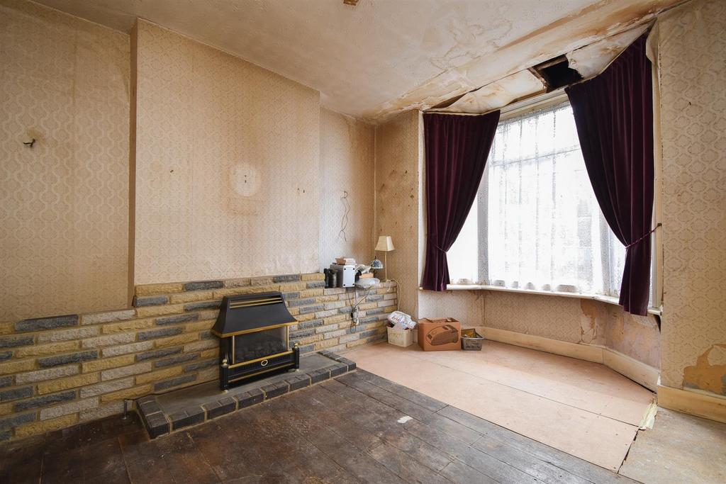 Vicarage Road, Hastings 4 bed terraced house for sale £300,000