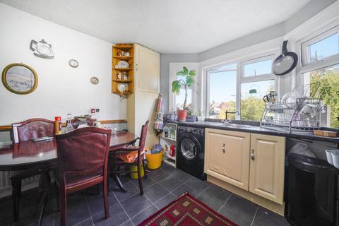 2 bedroom flat for sale, Upton Park Road, Forest Gate, E7 8LA