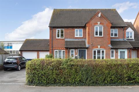 81 Yeoman Way, Trowbridge, BA14 0QP