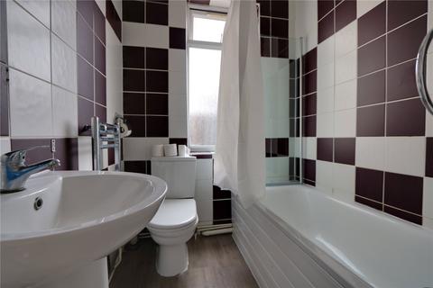 Studio to rent, Woodside Road, Croydon, SE25