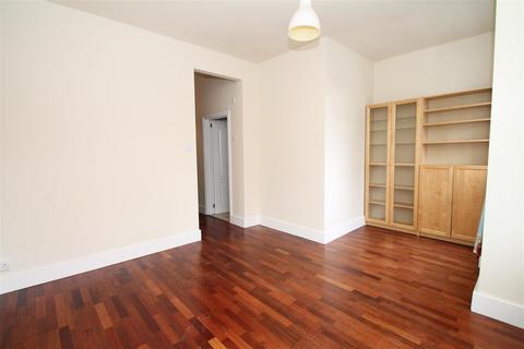 1 bedroom flat to rent, Lascotts Road, Wood Green, London N22