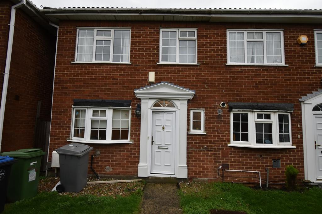 3 Bedroom House in Wembley