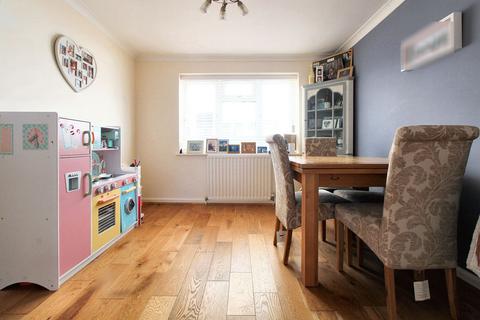 40 Aldbury Rise, Coventry, CV5 9JP