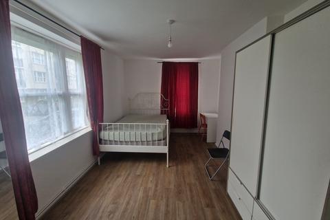 2 bedroom flat to rent, Turin St, E2 6BU