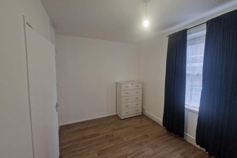 2 bedroom flat to rent, Turin St, E2 6BU