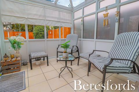 7 Swift Close, Upminster, RM14 1EH