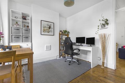 61 Milman Road, Reading, RG2 0AZ