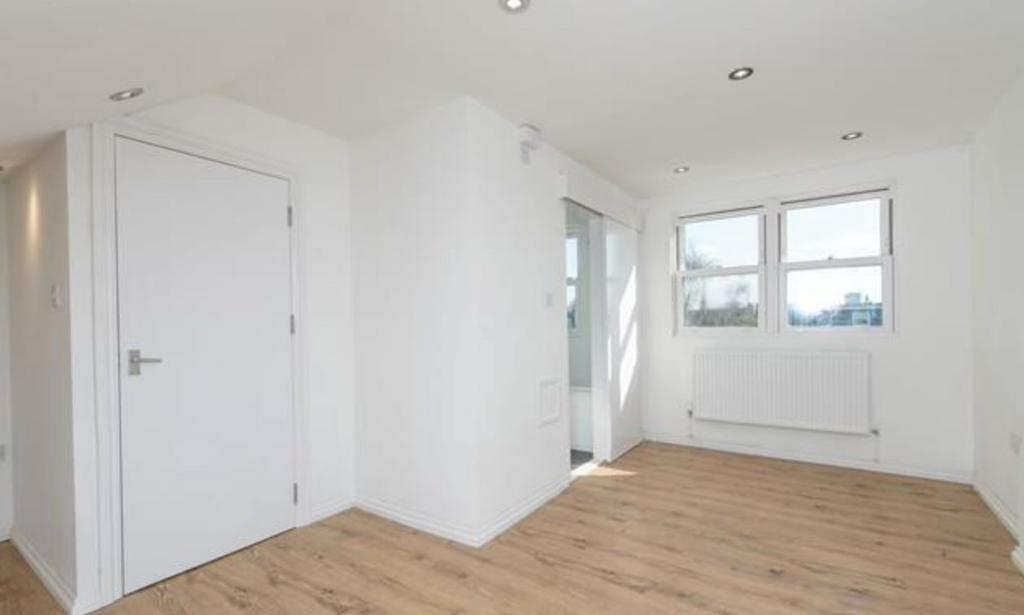 122 Florence Road, London, SW19 8TN 3 bed semidetached house for sale