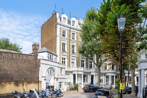 2 bedroom flat to rent, Linden Gardens, Notting Hill, London, W2