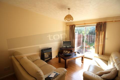 4 bedroom semi-detached house to rent, *£135pppw Excluding* Heron Drive, Lenton, NOTTINGHAM, NG7