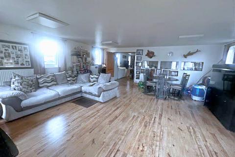 4 bedroom houseboat for sale, Knight Road, Rochester ME2