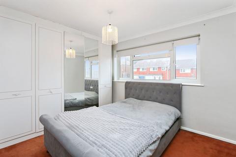 53 Arran Close, Erith, DA8 3SL