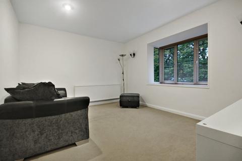 1 bedroom flat for sale, Cromwell Place, East Grinstead, RH19